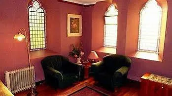 Pendragon Hall Hobart - Studio Apartment Hotel